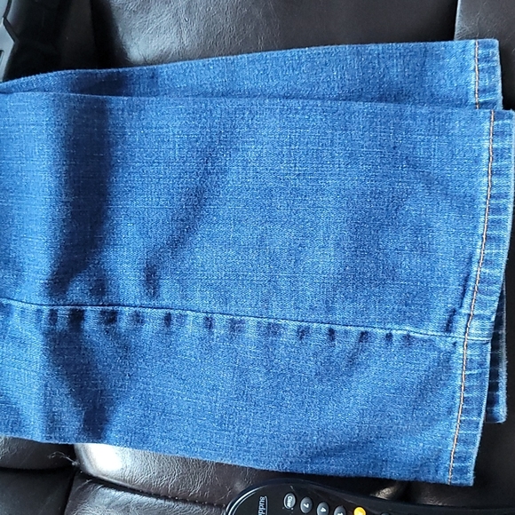 Jeans - Picture 2 of 4